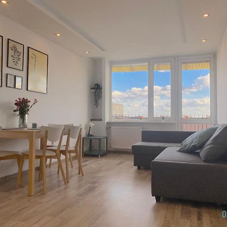 Wave Apartment With Amazing View- 2 Km To Baltic Sea Гданськ Екстер'єр фото